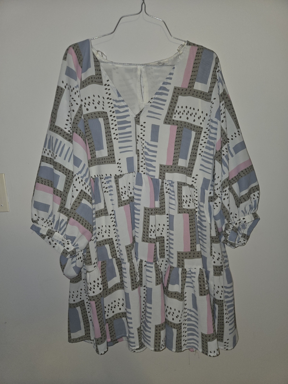 Womens entro Pastel Geometric Babydoll Top in Blue, Pink & Taupe Size Medium